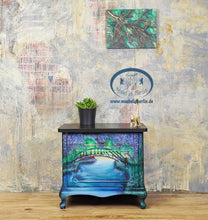 Load image into Gallery viewer, 1212 Nachttisch Landschaft handbemalt