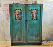 Lade das Bild in den Galerie-Viewer, 1195 Kommode Barock / Vintage rosa