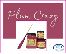 Load image into Gallery viewer, Dixie Belle Kreidefarbe in Plum Crazy (dunkles Pink mit Lila Unterton)