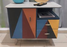 Load image into Gallery viewer, Dixie Belle Kreidefarbe in Colonel Mustard (sattes Senfgelb mit Retro-Vibe)