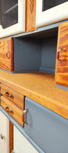 Load image into Gallery viewer, 1255 Buffetschrank Retro - Rauchblau/ Creme
