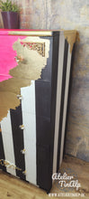 Load image into Gallery viewer, 1253 Sideboard / Kommode Neonpink, Gold mit Streifen
