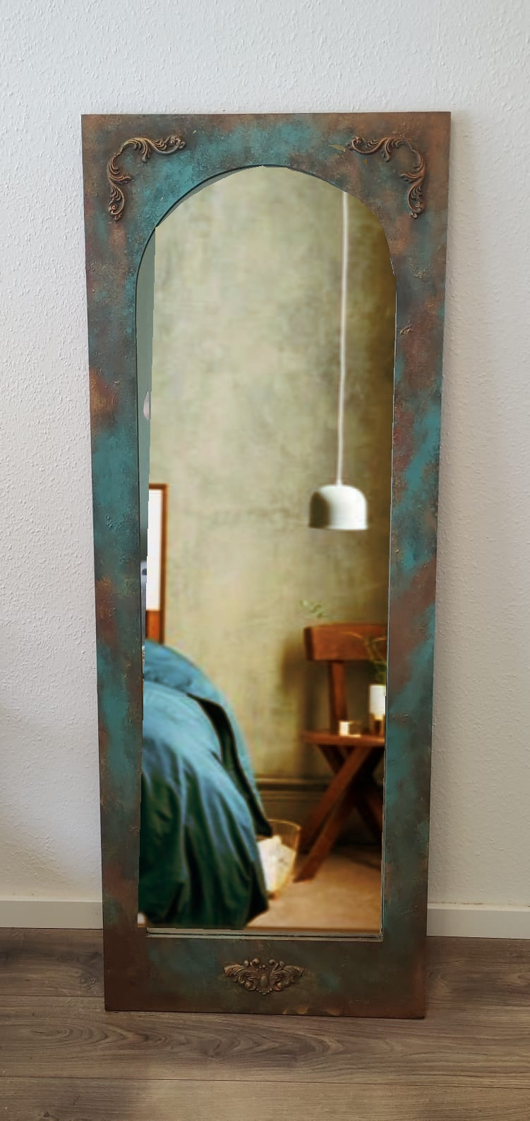 1015 Antiker Spiegel im Rostlook