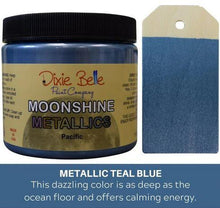 Lade das Bild in den Galerie-Viewer, Dixie Belle - Moonshine Metallics Pacifik (dunkler Blauton)
