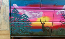 Lade das Bild in den Galerie-Viewer, 1183- Kommode Schwarzwald in leuchtenden Farben
