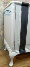 Load image into Gallery viewer, 1179 Sideboard / Kommode Neonpink, Gold und Streifen
